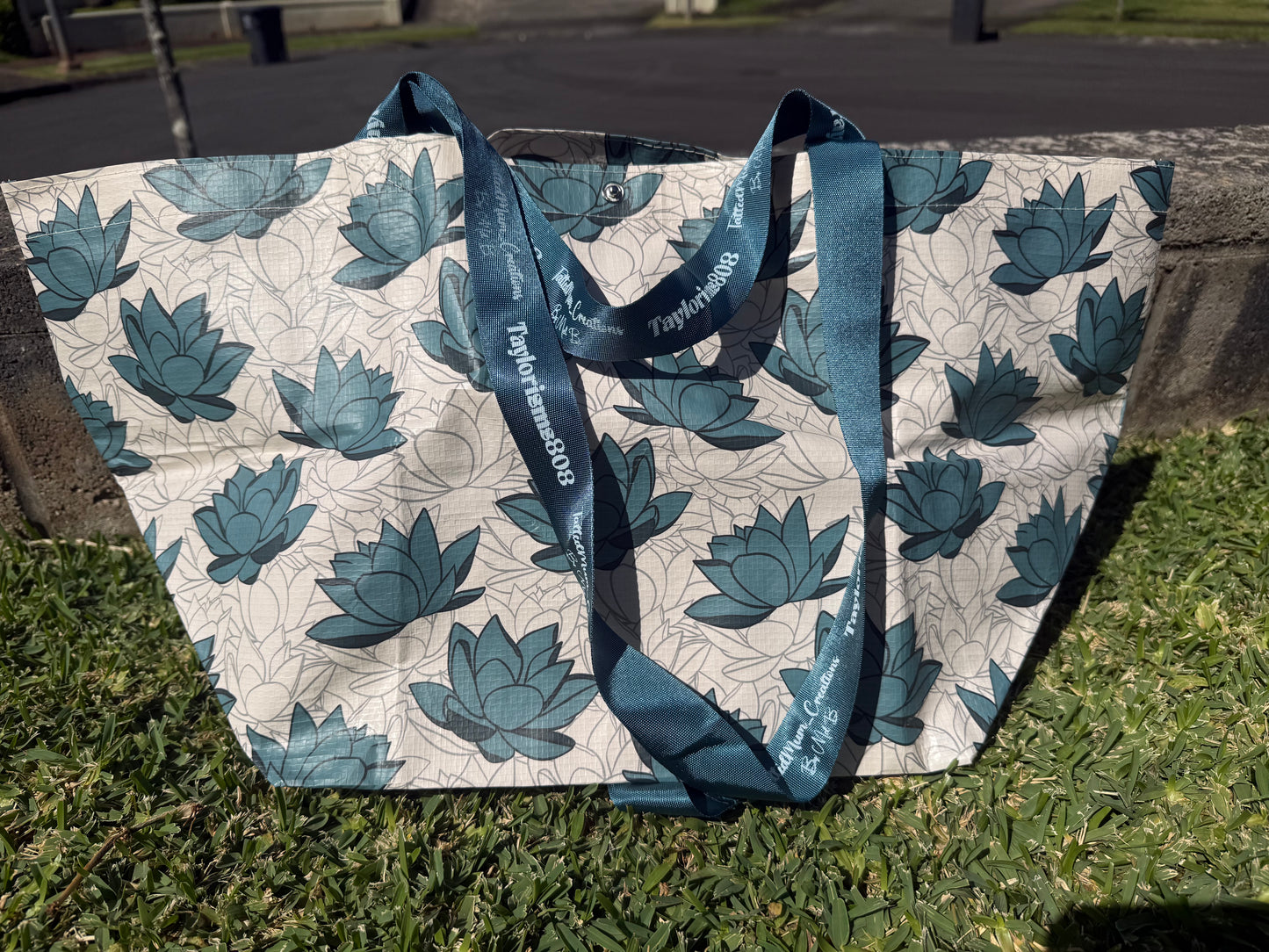 Bebeh Bag Lotus Flower with Taylorisms808