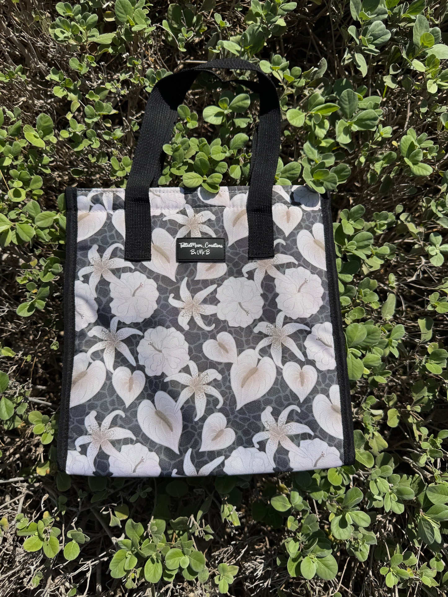 Giraffe Flower Lunch Bag - Small