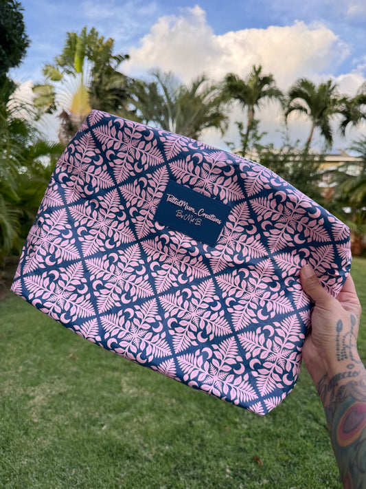 Really Big Insulated Pouch Deep Cotton Candy Quilt