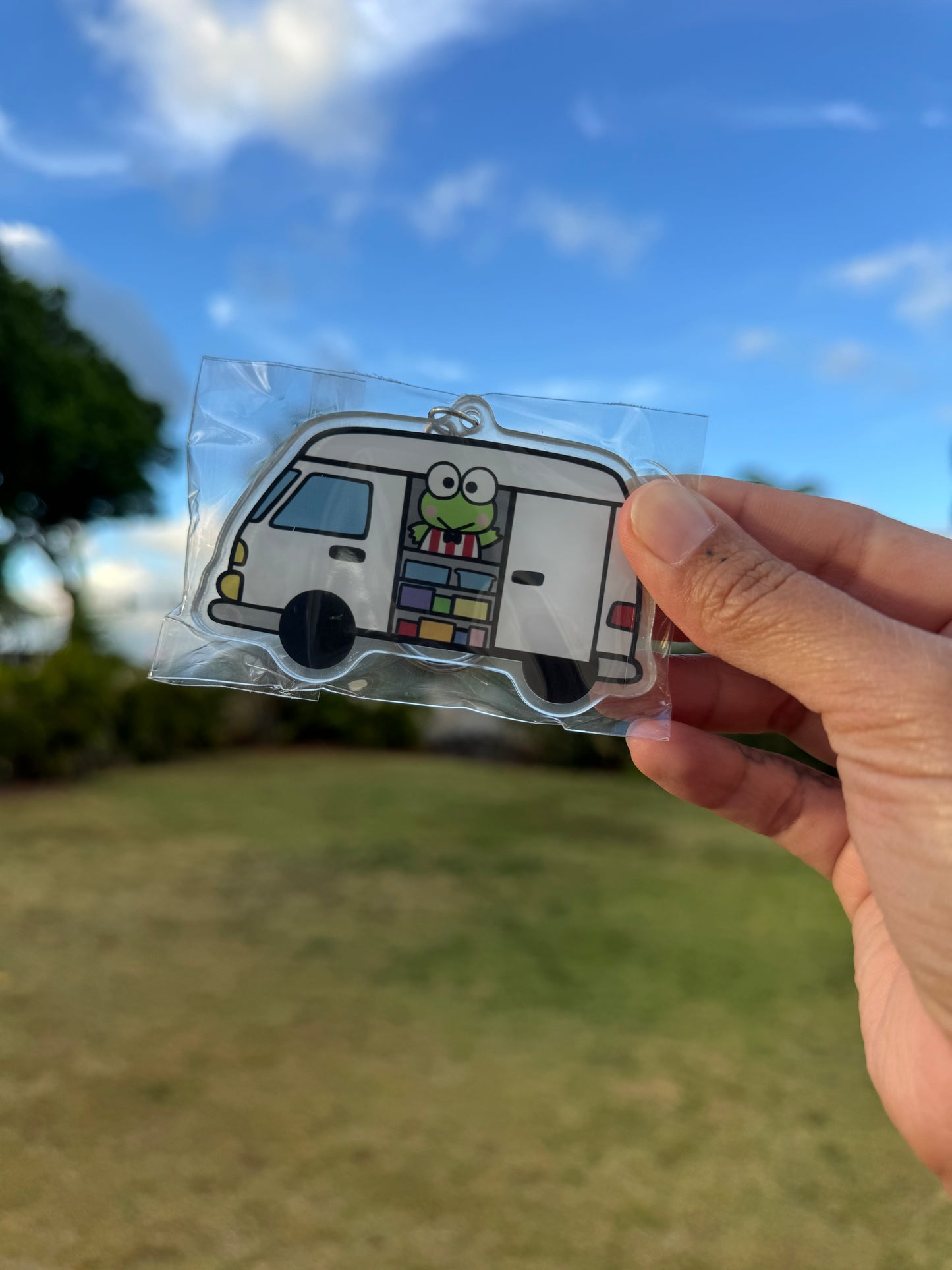 Sanrio Manapua Truck Shaker Keychain