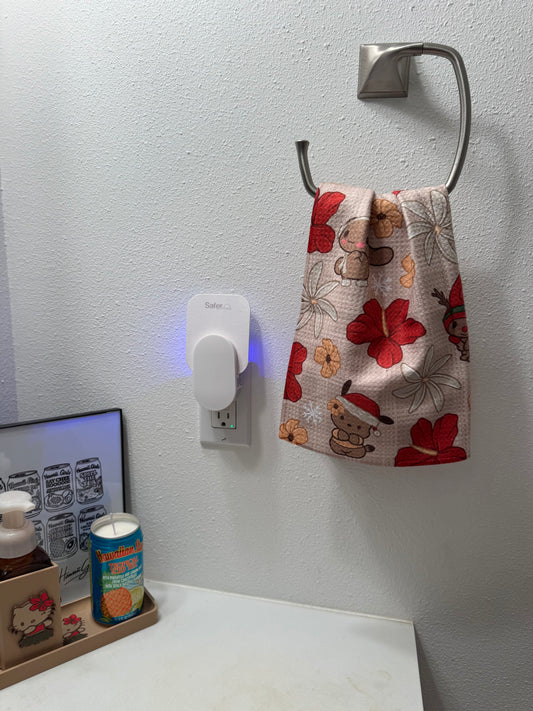 Tan Sanrio Christmas Towel - Collab with shop.reiko